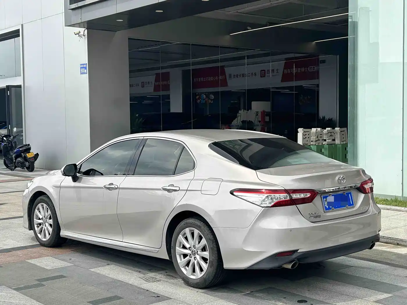 Toyota Camry 2018 2.0G Luxury Edition фото 4