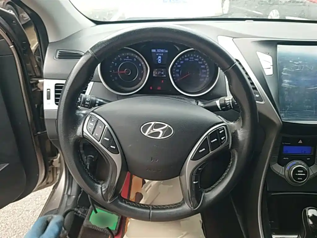 Hyundai Langdong 2015 1.6L Auto Exclusive фото 11