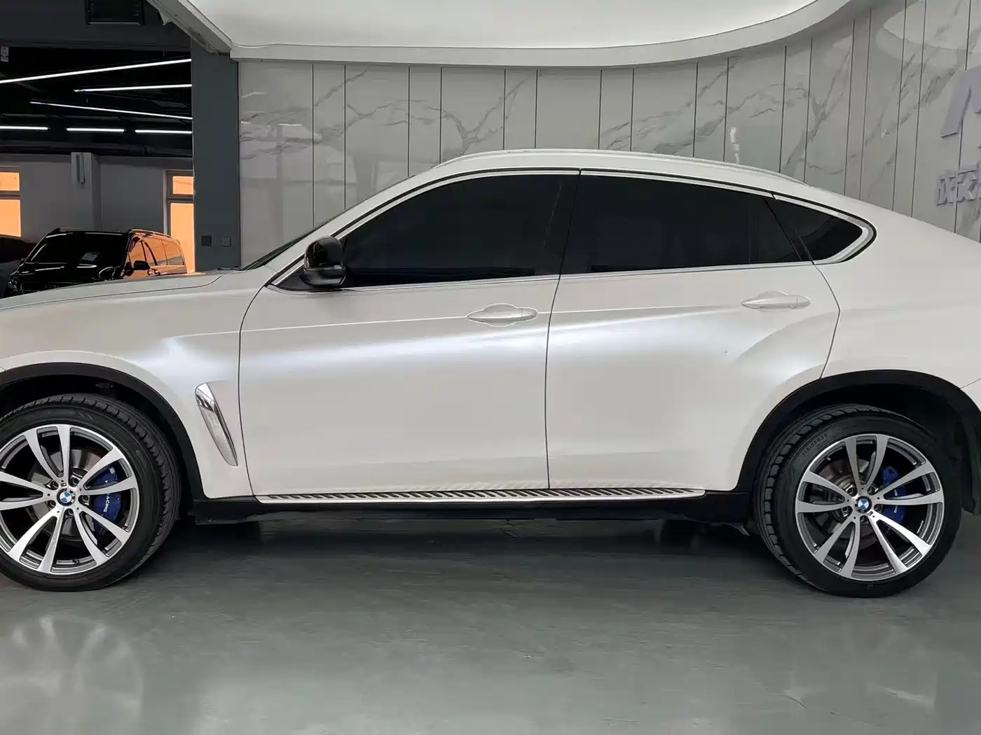 BMW X6 2015 xDrive35i Leading Type фото 5