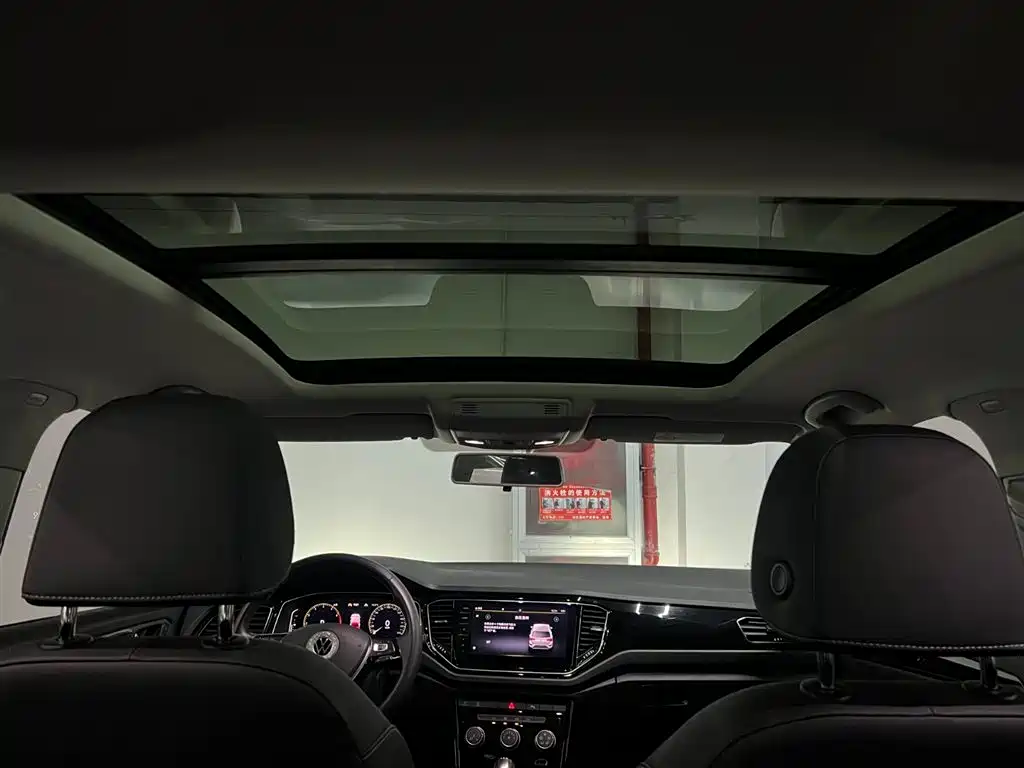 Volkswagen T-ROC 2022 280TSI DSG 2WD Comfort PLUS фото 13