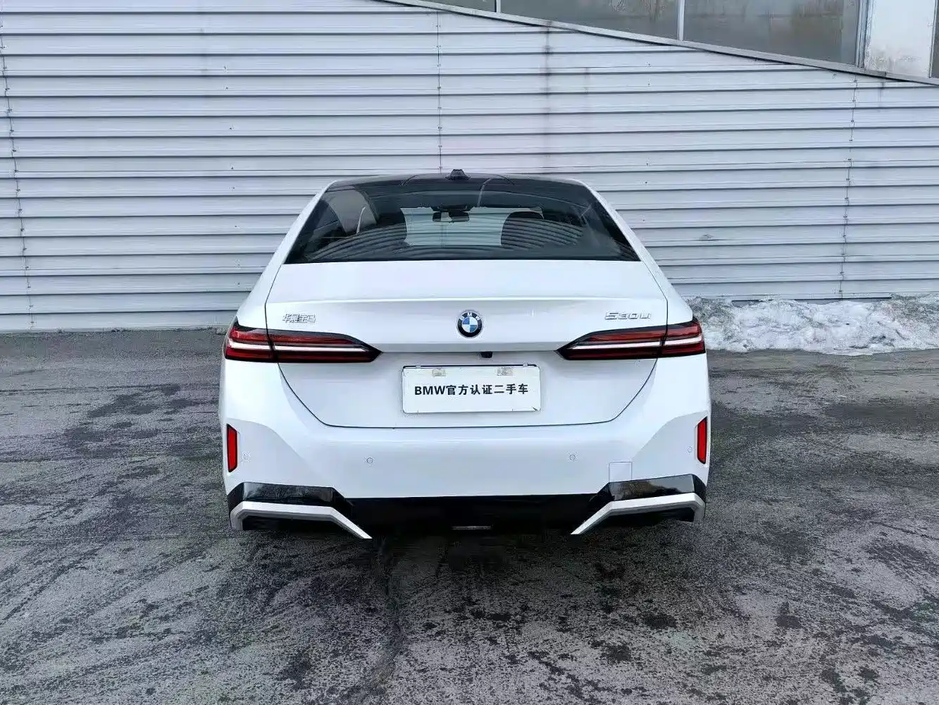 BMW 5 Series 2024 530Li Premium M Sport Package фото 3