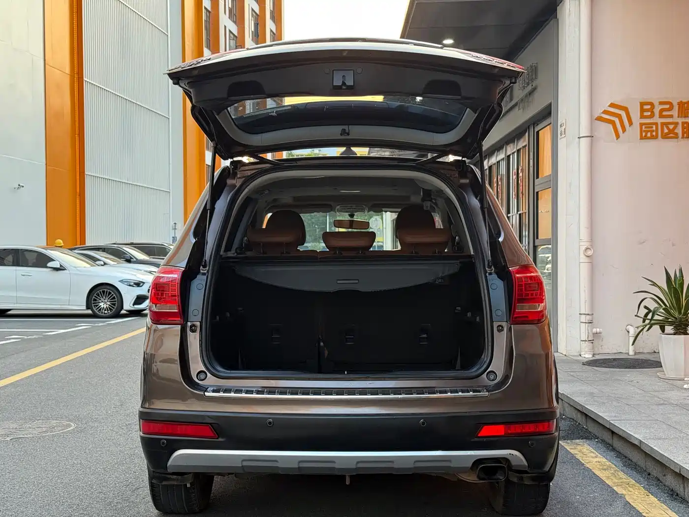 Фото 8 - Haval H6