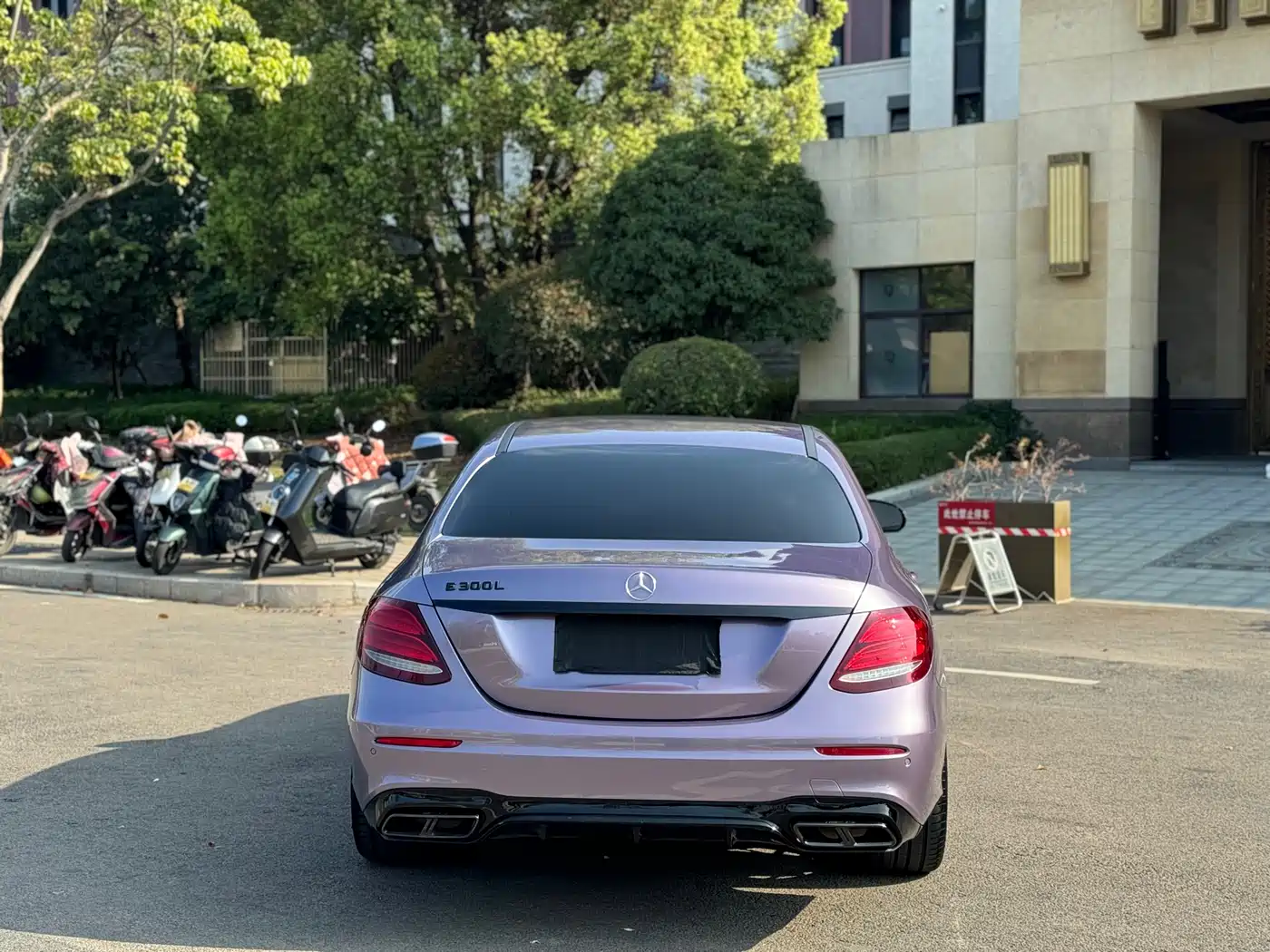 Mercedes-Benz E-Class 2019 E 200 L Sport 4MATIC фото 17