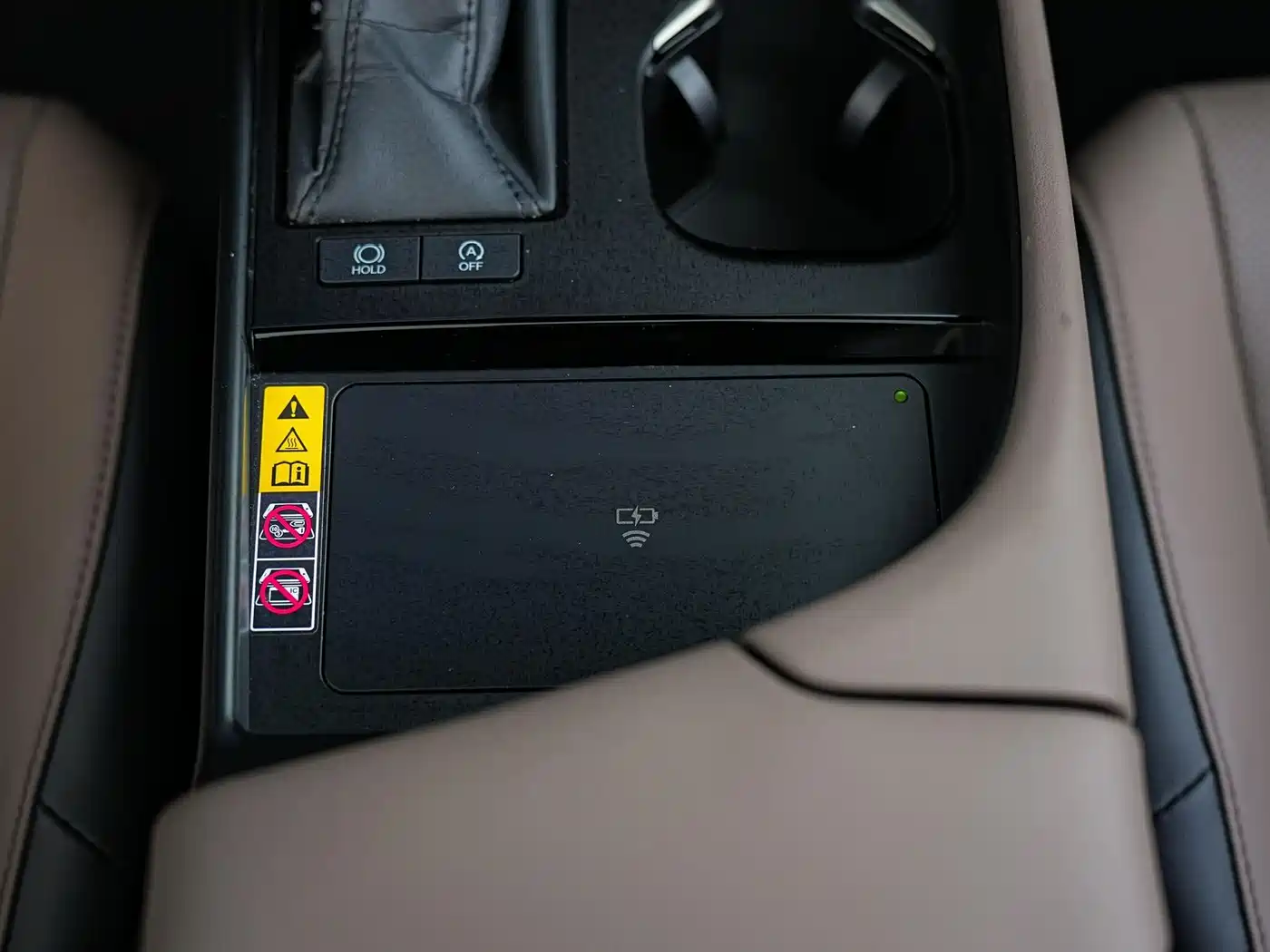 Lexus ES 2024 200 Premium Edition фото 20