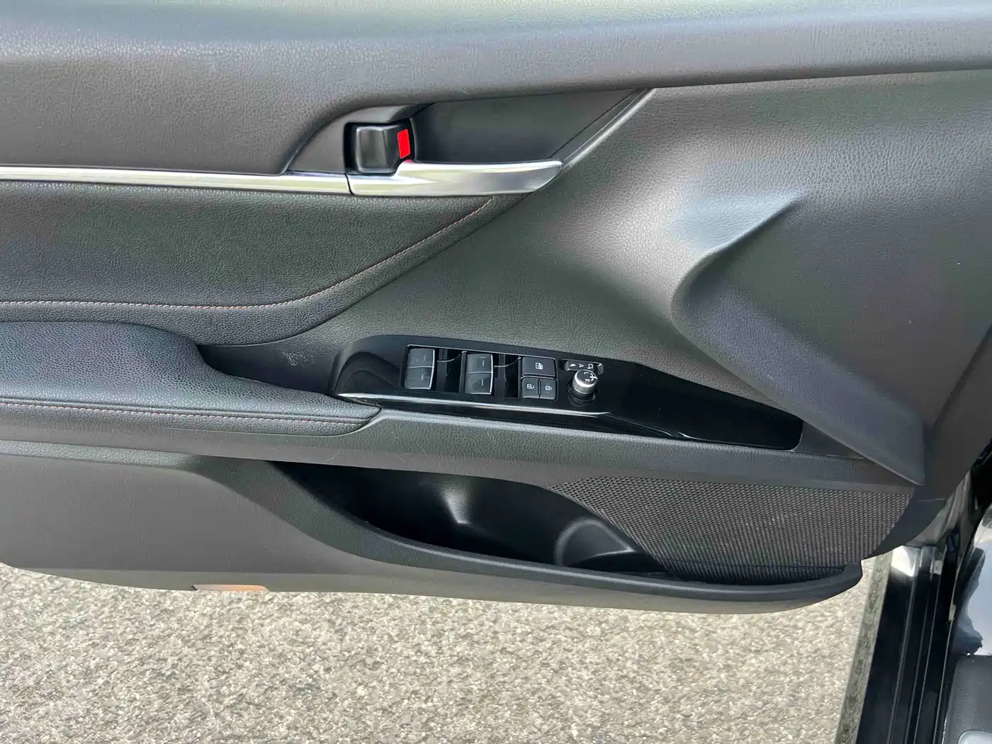 Toyota Camry 2021 2.0G Luxury Edition фото 12