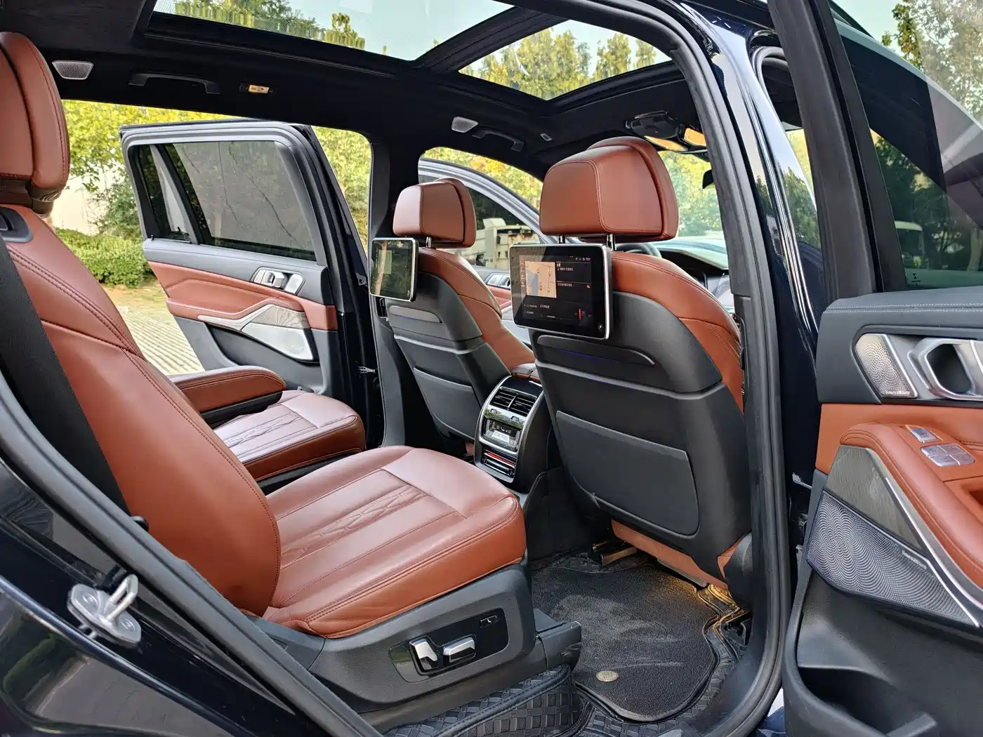 BMW X7 2020 xDrive40i Executive M Sport Package фото 12