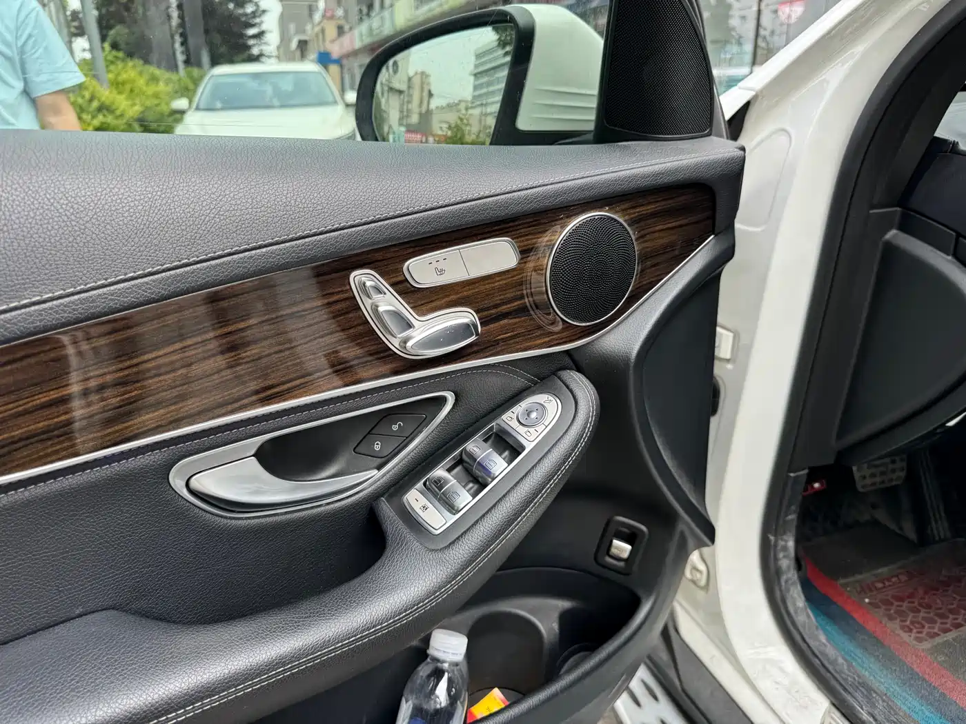 Mercedes-Benz GLC 2018 Facelift GLC 260 4MATIC Luxury фото 8