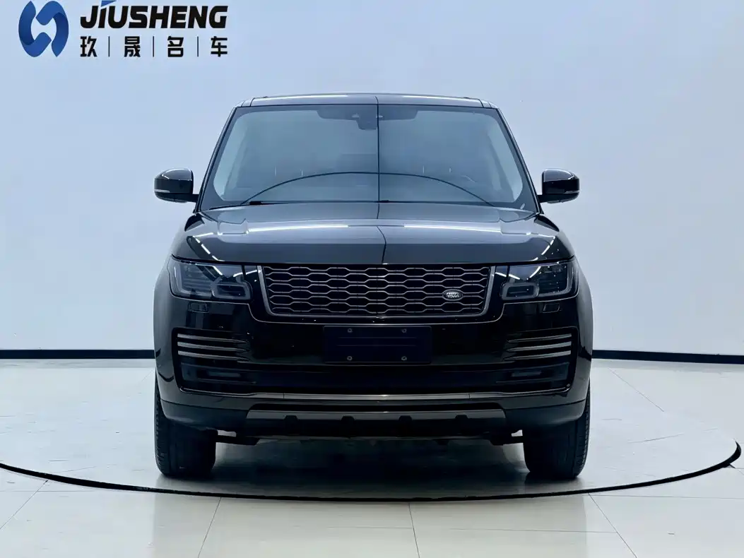 Land Rover Range Rover 2021 3.0 L6 Golden Age Edition фото 2
