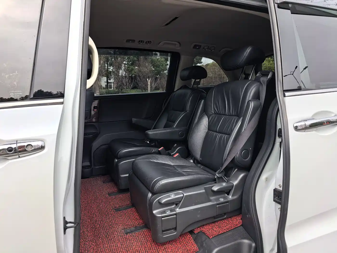 Honda Odyssey 2015 Facelift 2.4L Smart Enjoyment Edition фото 7