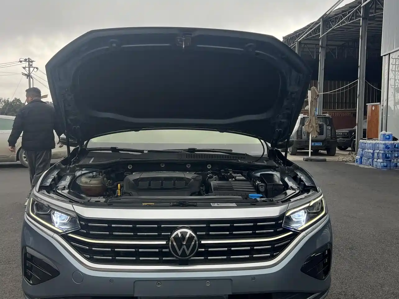 VOLKSWAGEN PASSAT