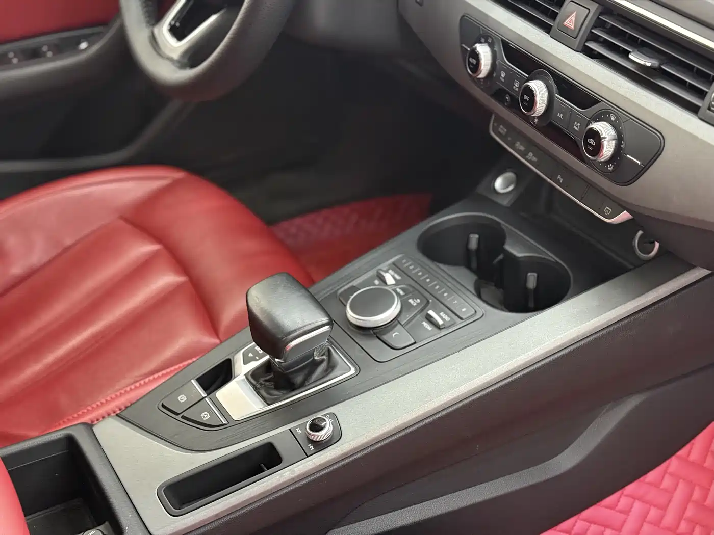 Audi A4L 2018 30th Anniversary 40 TFSI Progressive фото 6