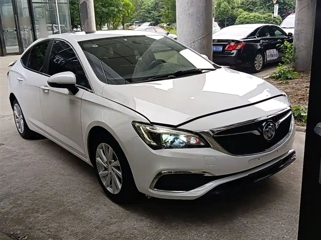 Buick Verano 2018 Sedan 15S Automatic Progressive фото 4
