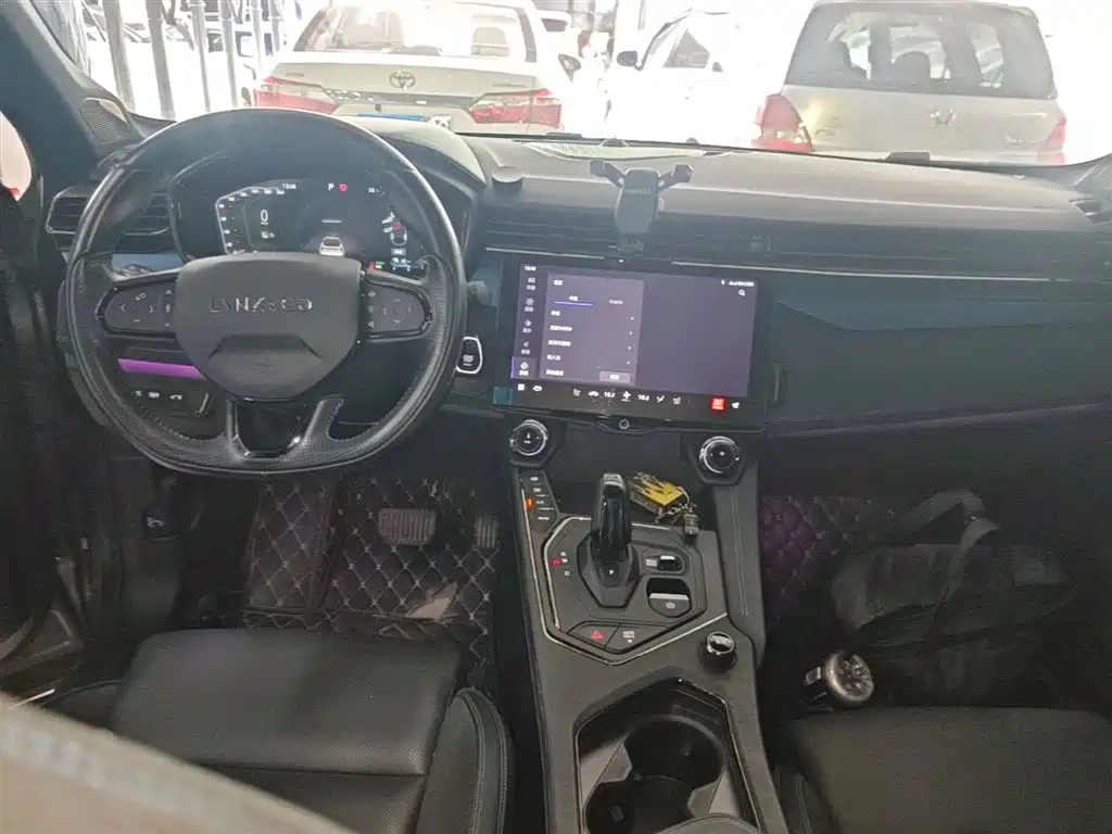 Lynk & Co 05 EM-P 2021 1.5TD PHEV HALO фото 10