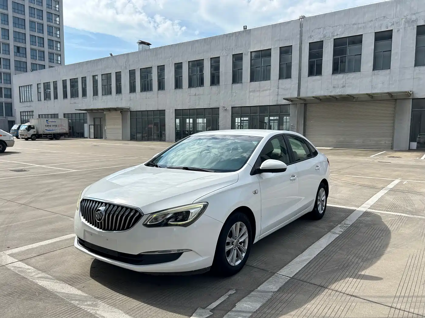 Фото 2 - Buick Excelle