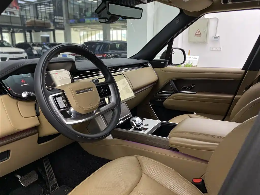 Land Rover Range Rover 2025 3.0 L6 400PS Flourishing Era Extended Wheelbase фото 5