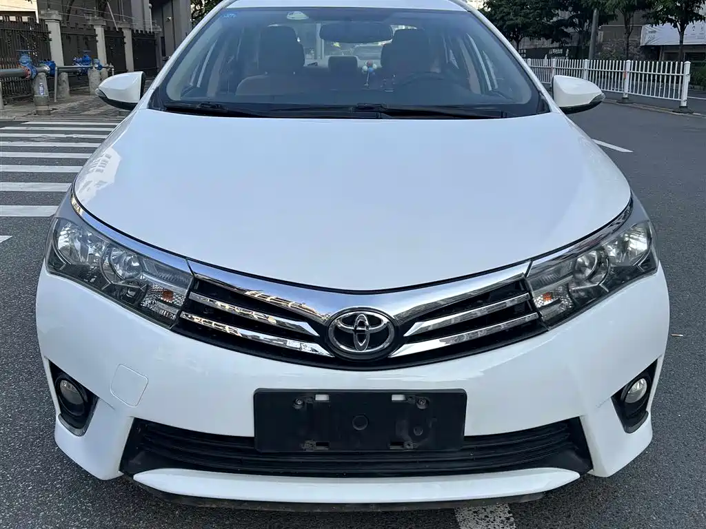 Toyota Corolla 2014 1.6L CVT GL фото 14