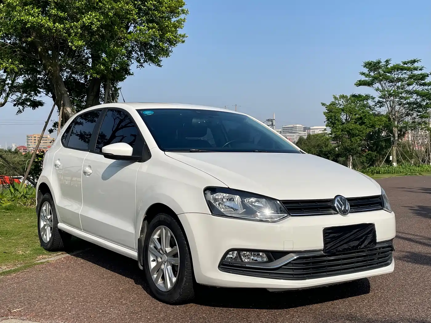 Volkswagen Polo 2016 1.6L Automatic Comfort фото 3
