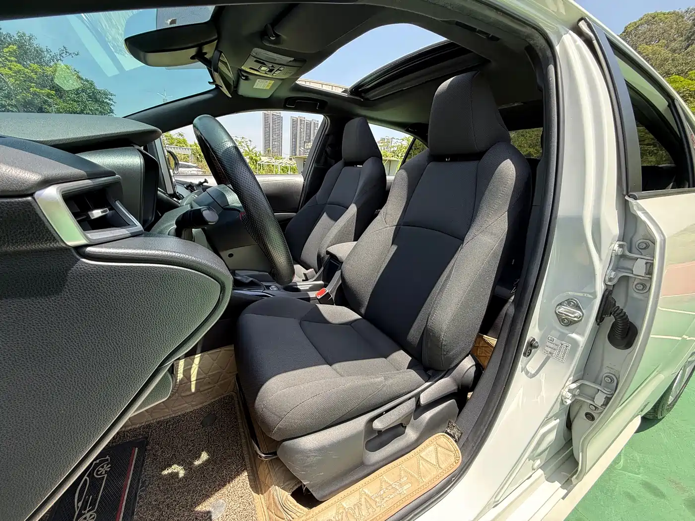 Toyota Levin 2019 185T CVT Luxury Edition China V фото 7