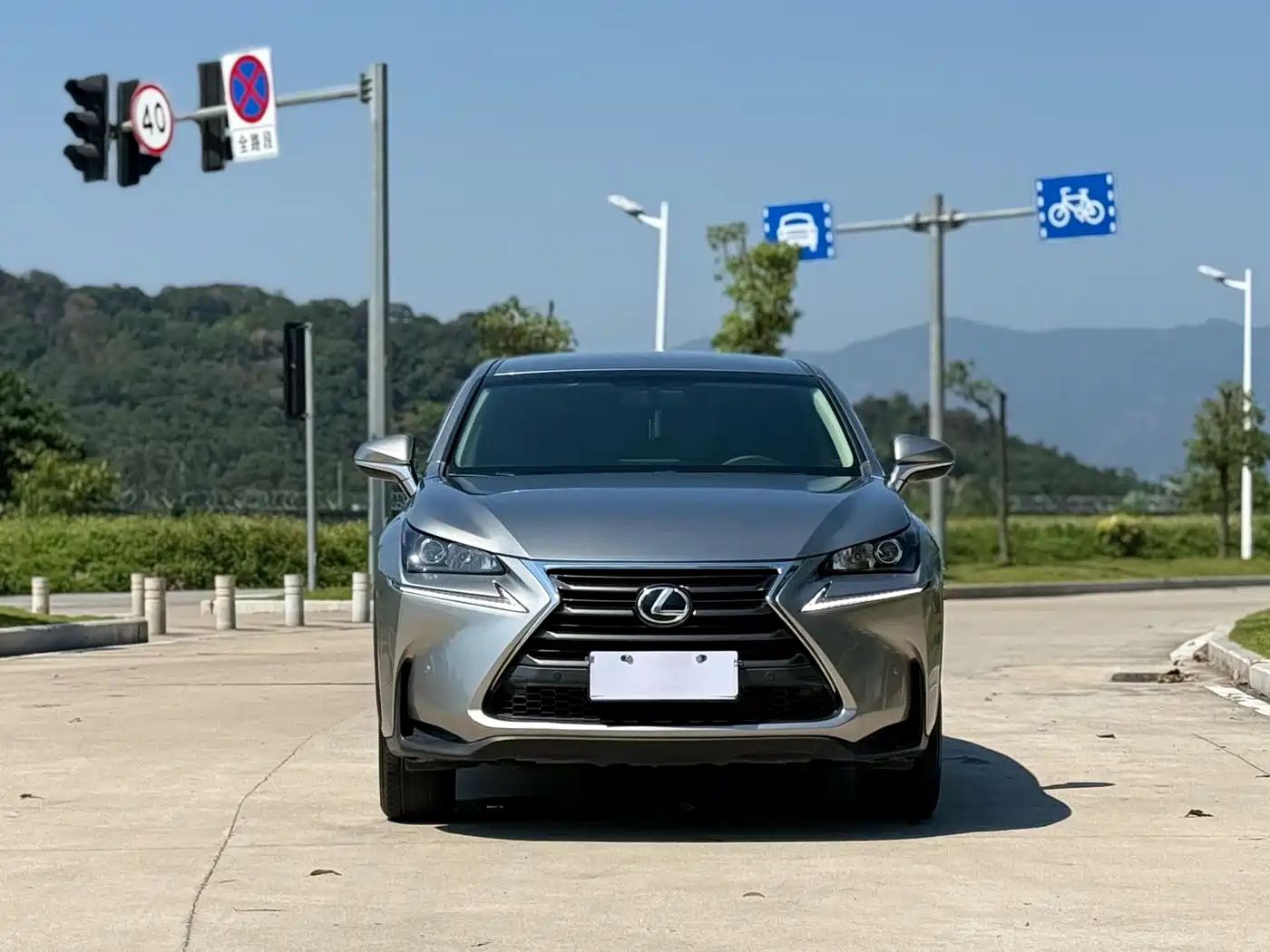 Lexus NX 2015 200 FWD Premium фото 2