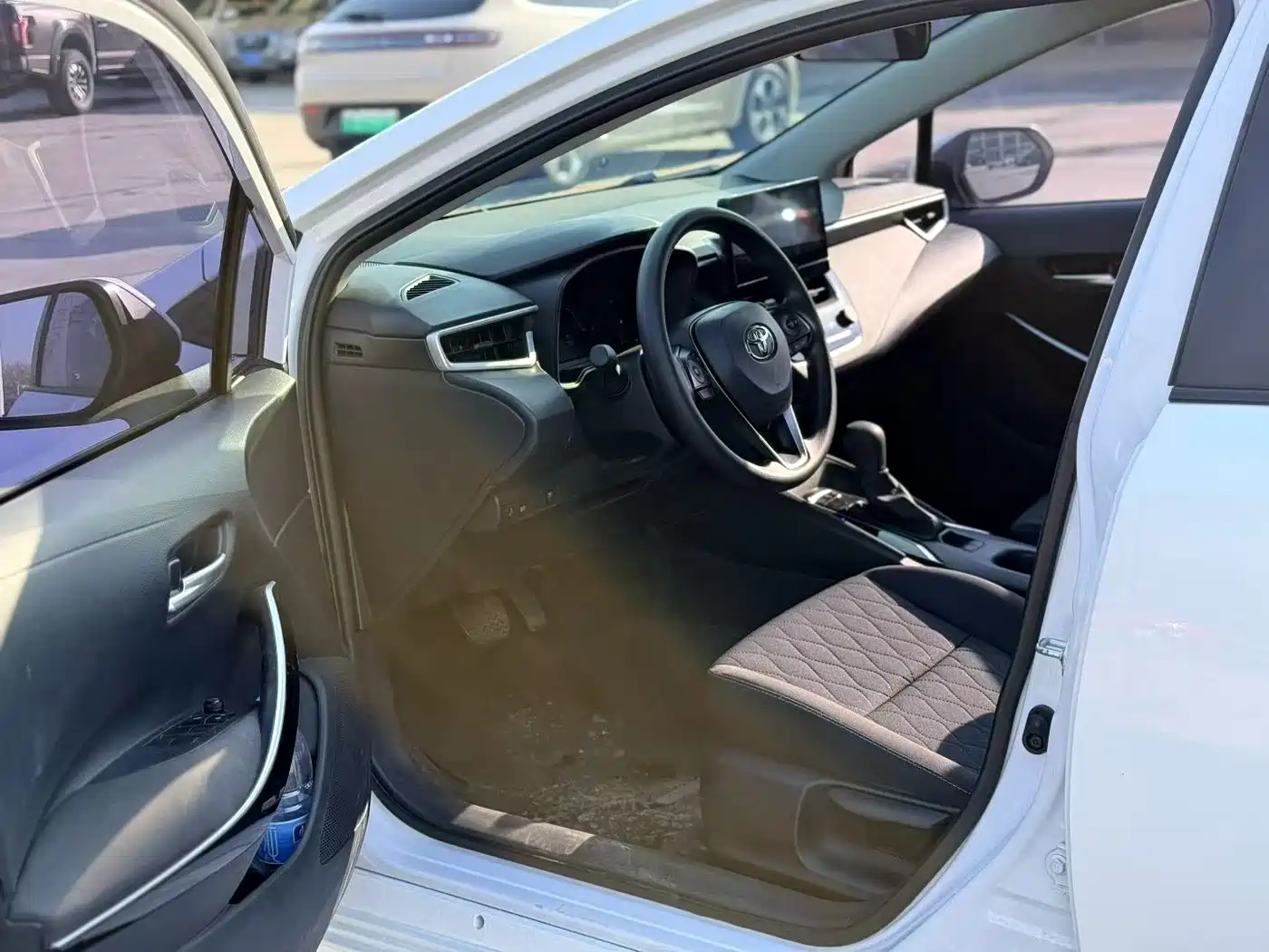 Toyota Corolla 2023 1.8L Smart Hybrid Dual Engine Pioneer Edition фото 4