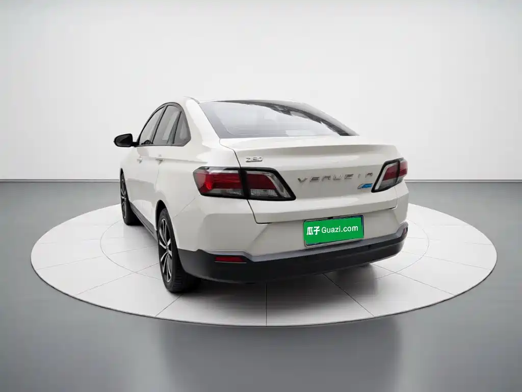 Venucia D60 2017 2018 1.6L CVT Smart Connection Luxury Edition