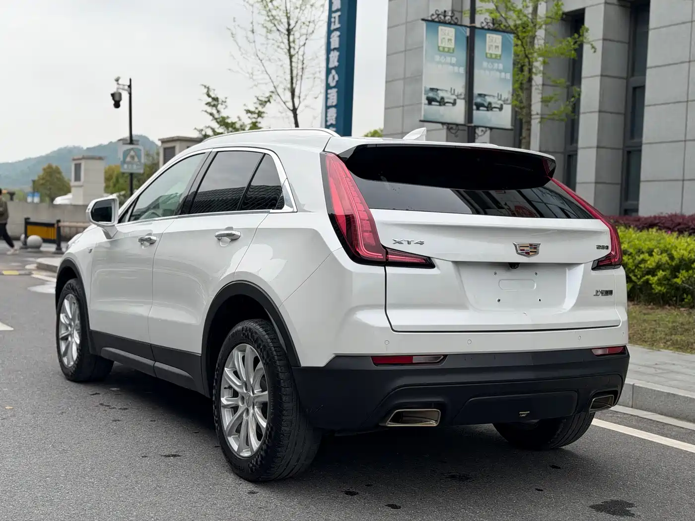 CADILLAC XT4