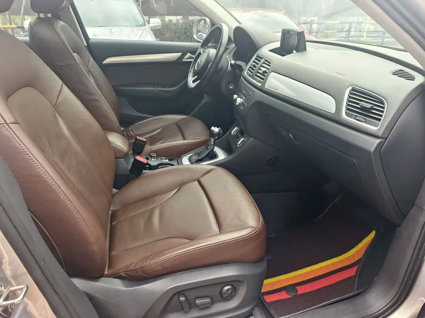 Audi Q3 2015 35 TFSI quattro Technology фото 7
