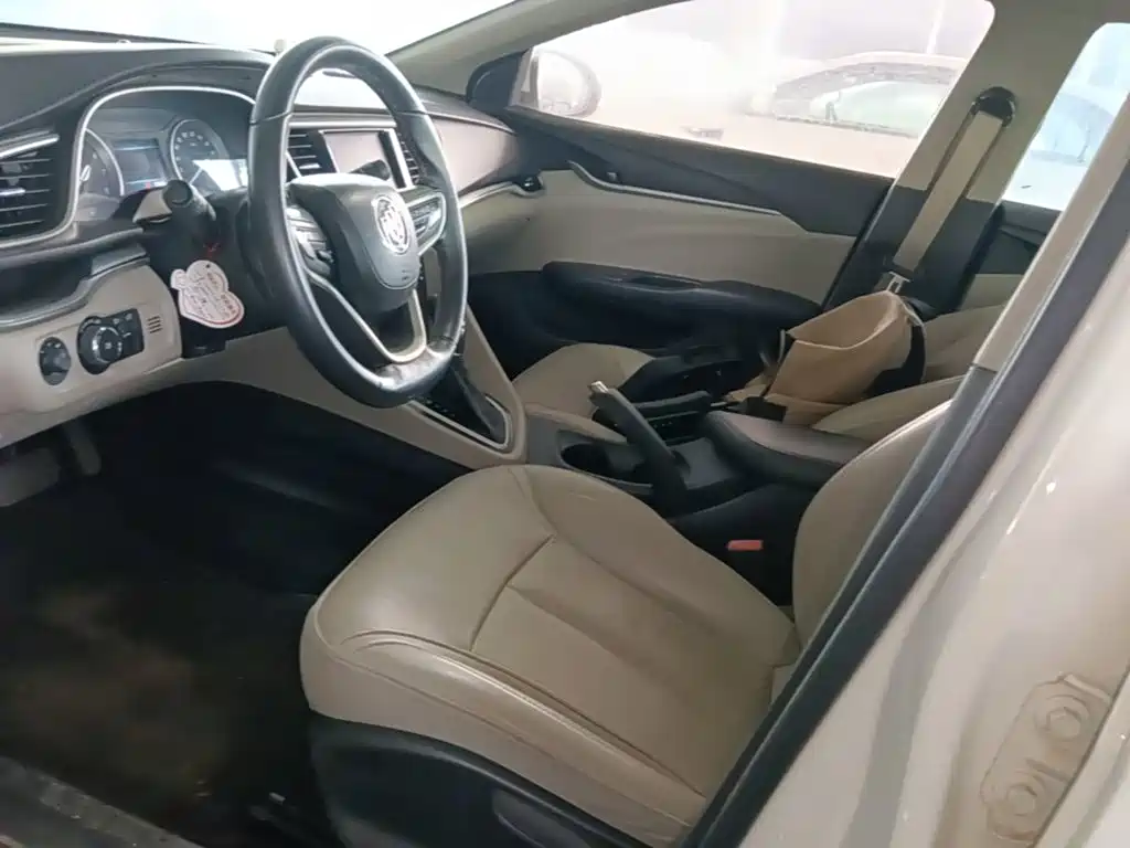 Фото 15 - Buick Excelle