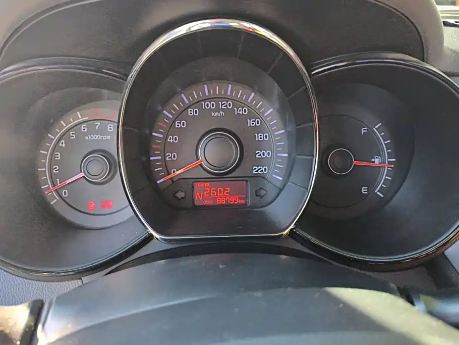 Kia K2 2013 2012 Sedan 1.4L AT GLS Commemorative Edition