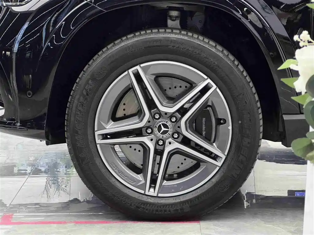 Mercedes-Benz GLE 2024 GLE 450 4MATIC Fashion фото 4