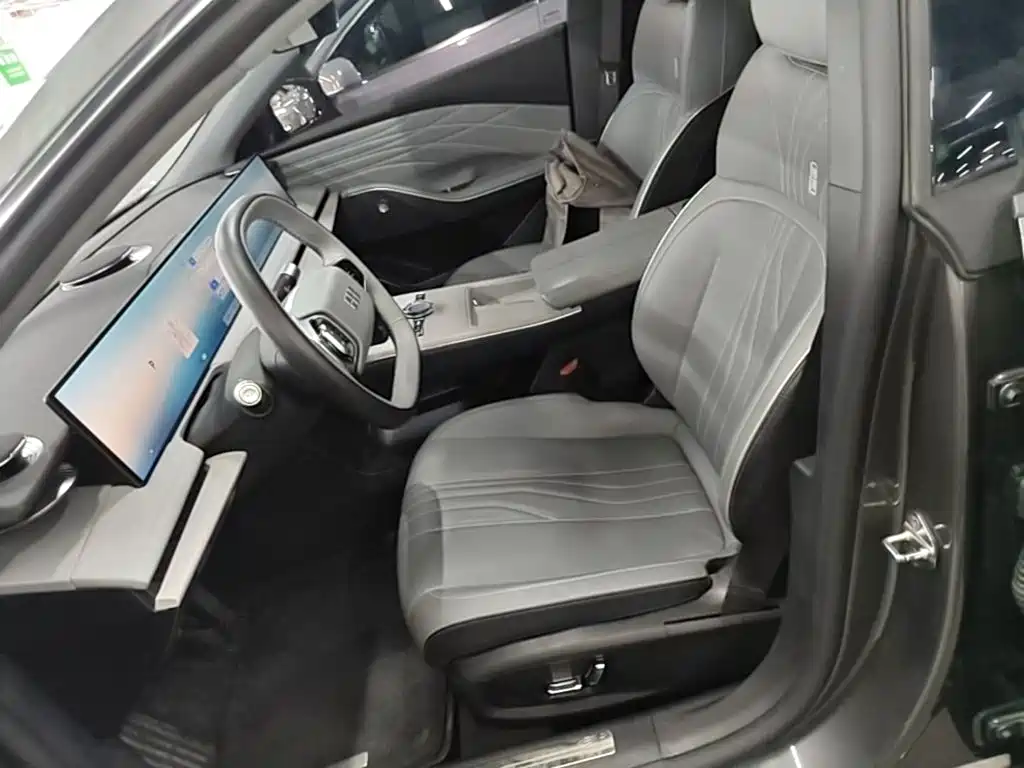 Geely Galaxy Galaxy E8 2024 2024 550km RWD PRO