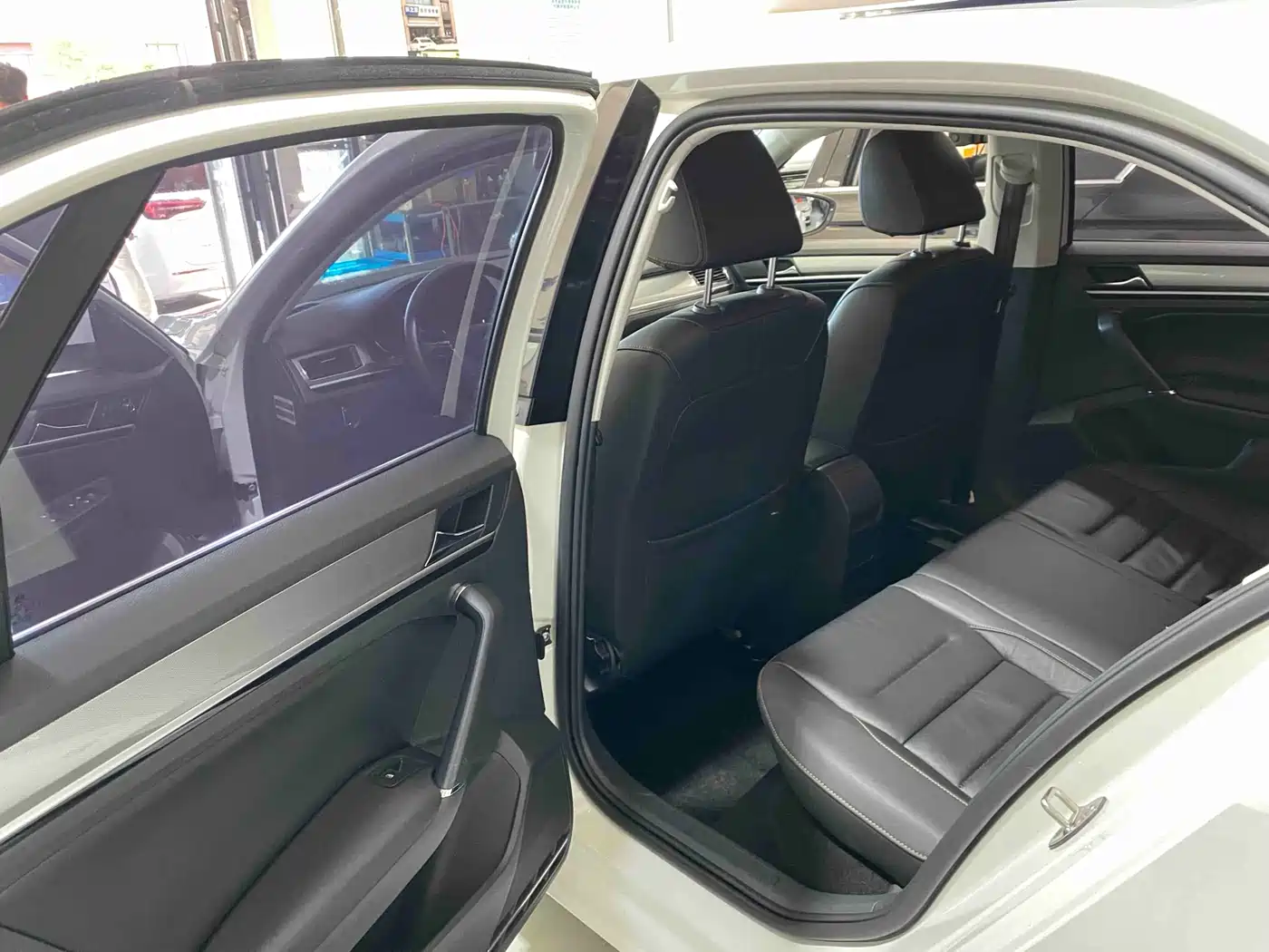 Volkswagen Bora 2016 Model 1.6L Automatic Comfort фото 6