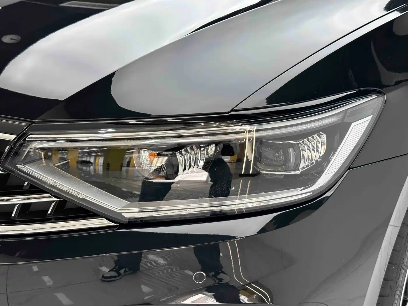 Volkswagen Magotan 2025 Facelift Public Edition 330TSI DSG Luxury фото 4