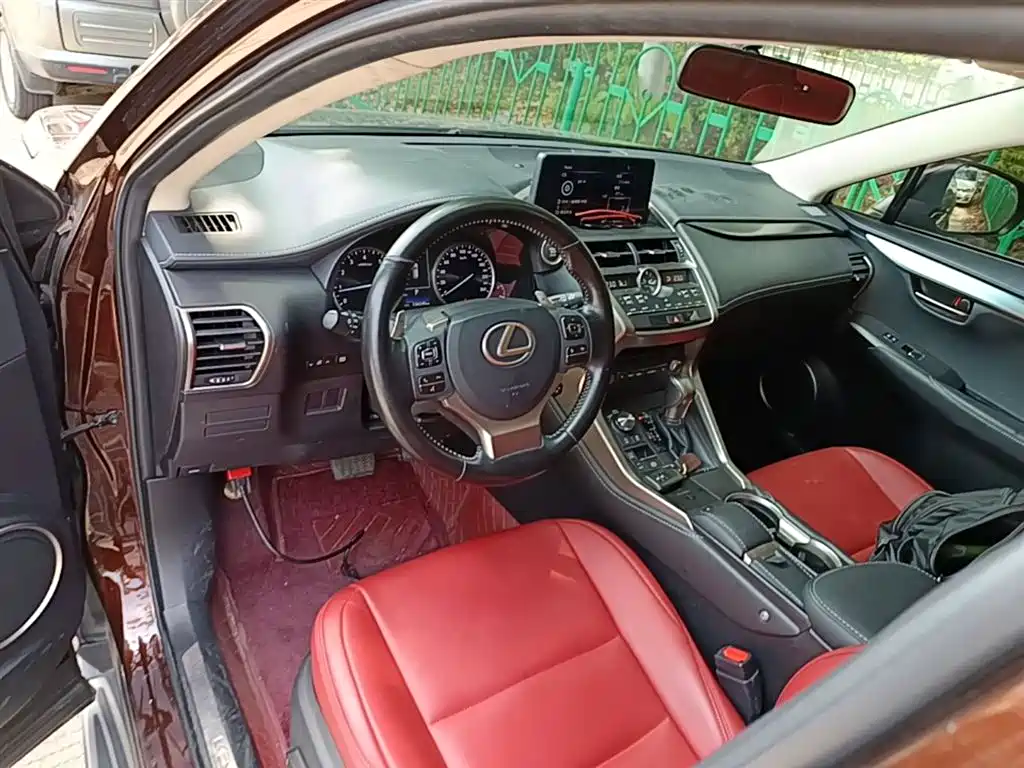 Lexus NX 2017 200 FWD Sharp Edition фото 10