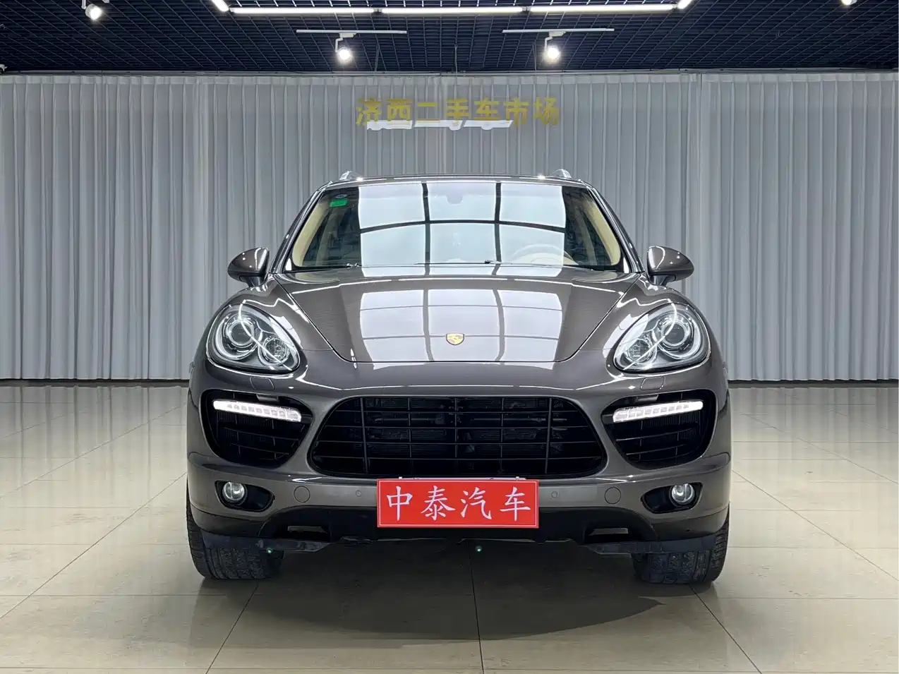 Фото 2 - Porsche Cayenne