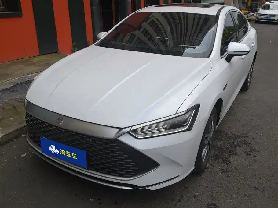 BYD Qin PLUS 2024 Glory Edition DM-i 120KM Leading