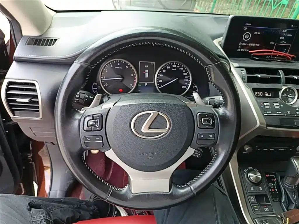 Lexus NX 2017 200 FWD Sharp Edition фото 11