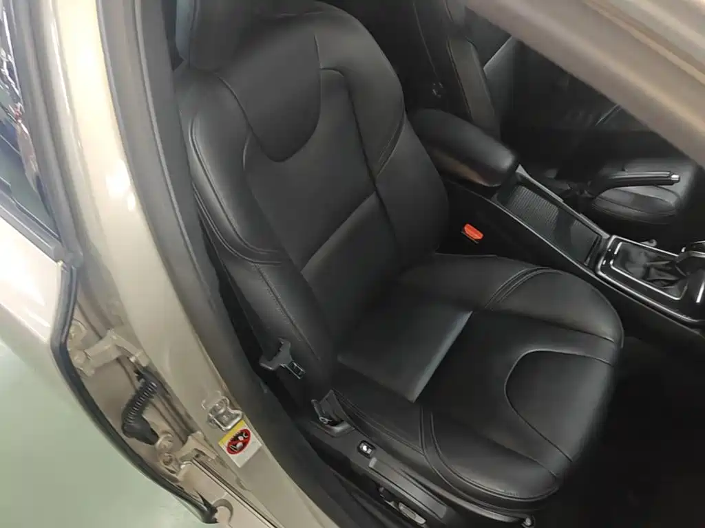 Volvo V40 2019 2018 T3 Inscription Edition