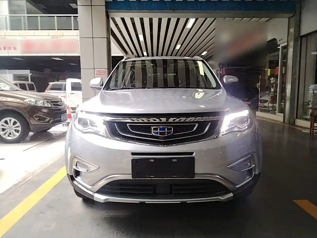 Фото 3 - Geely Boyue