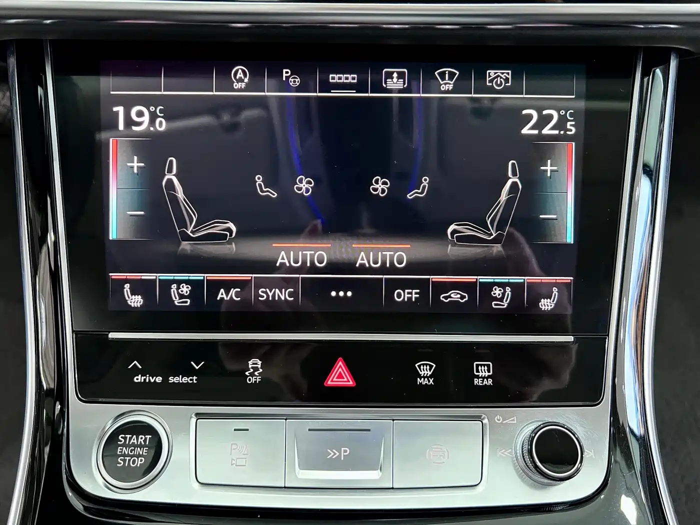 Audi A8 2021 A8L 60 TFSI quattro Premium фото 19