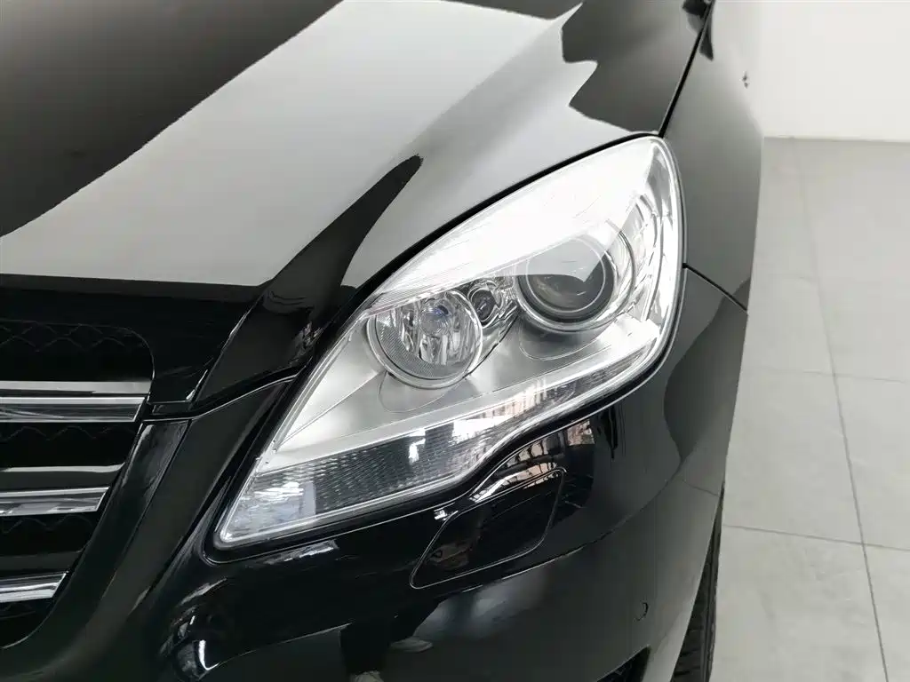 Mercedes-Benz R-Class 2017 R 320 4MATIC Business Collector's Edition фото 7