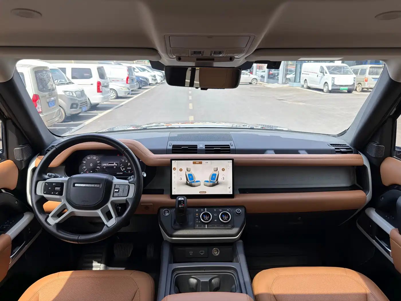 Land Rover Defender 2023 Facelift 110 3.0T P400 Dark Special Edition фото 11