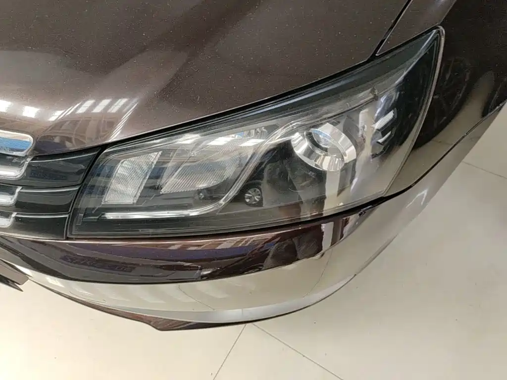 Geely Emgrand 2015 2015 Sedan 1.5L CVT Upward Edition
