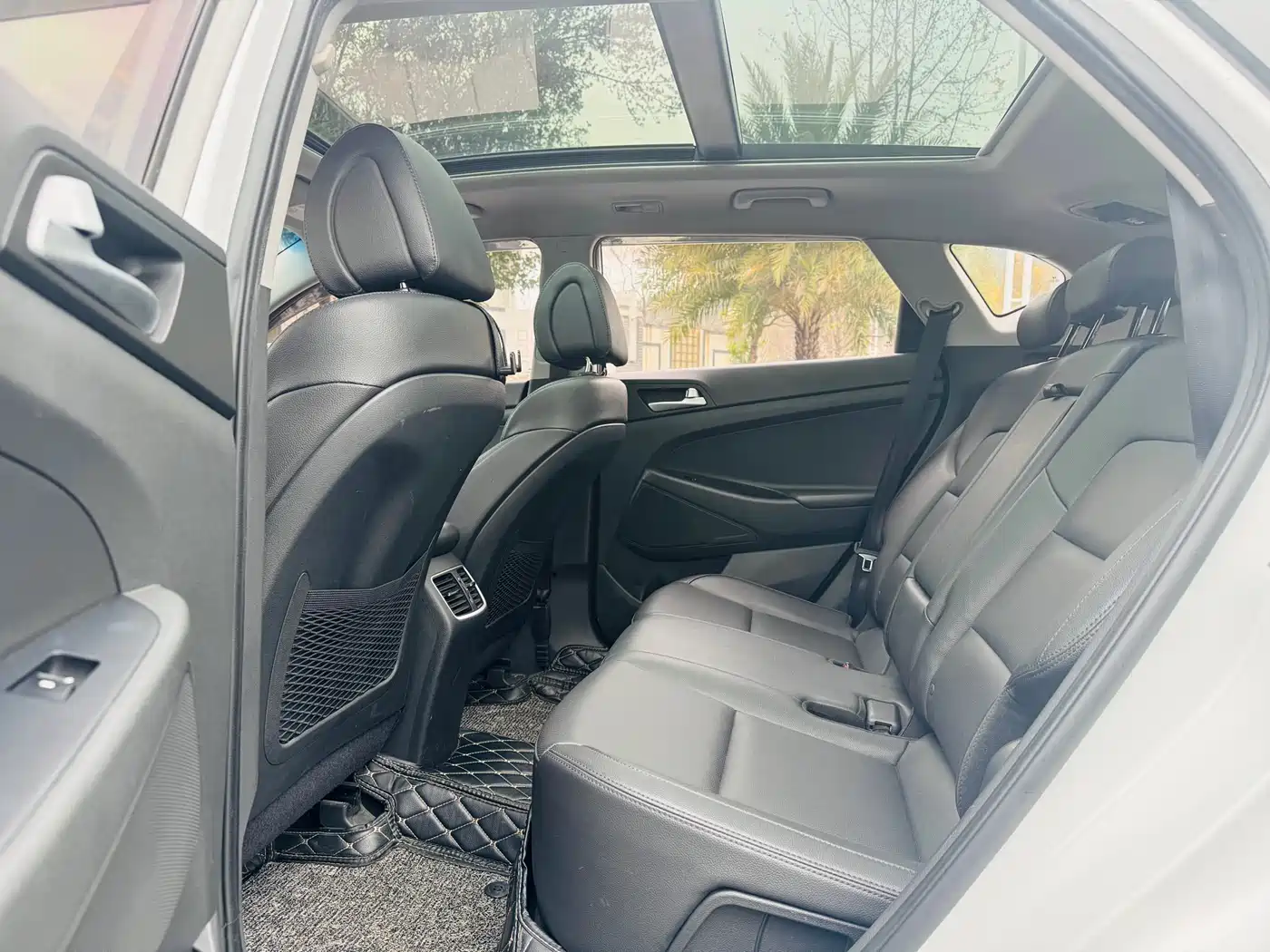 Hyundai Tucson 2018 1.6T DCT 2WD 15th Anniversary Special Edition фото 5
