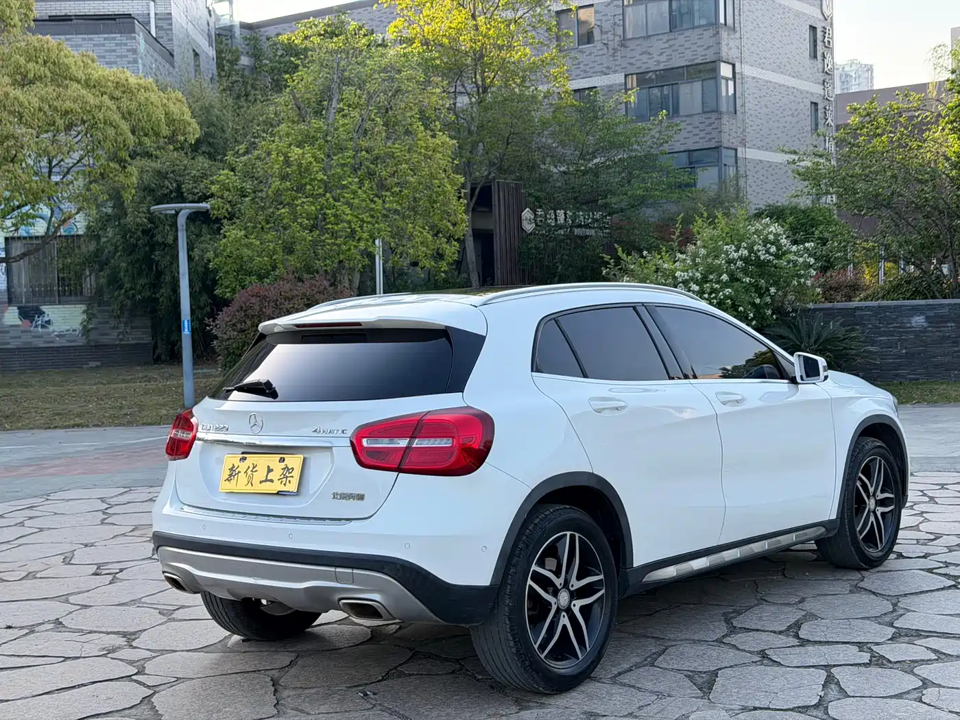 Mercedes-Benz GLA 2016 GLA 220 4MATIC Fashion фото 14
