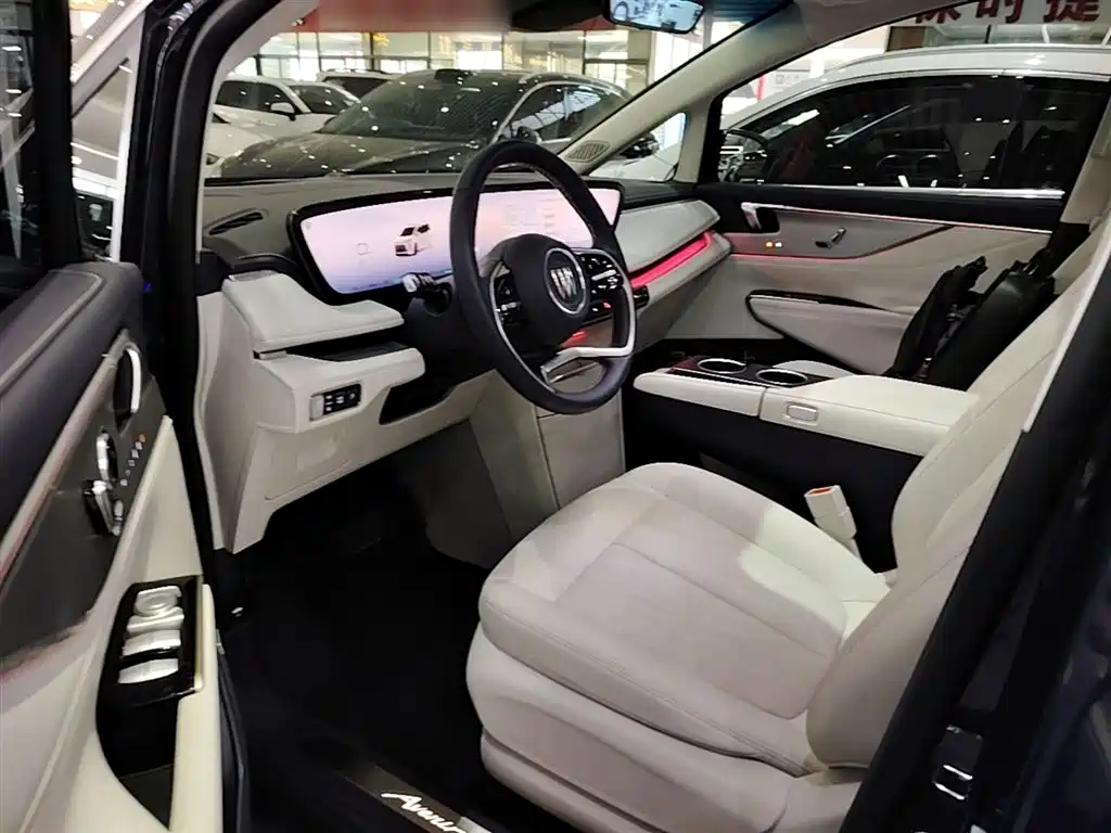 Buick GL8 New Energy 2025 Land Honor NCM фото 16