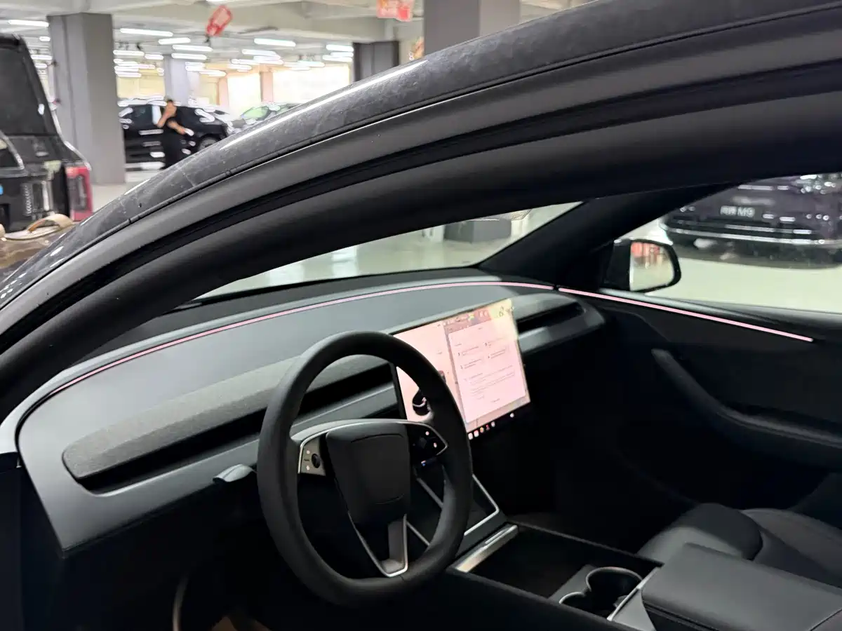 Фото 10 - Tesla Model Y L
