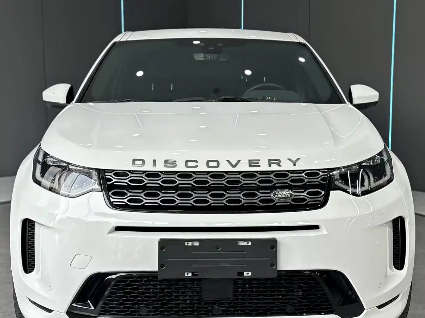 Land Rover Discovery Sport PHEV 2021 P300e Performance Tech Edition фото 2