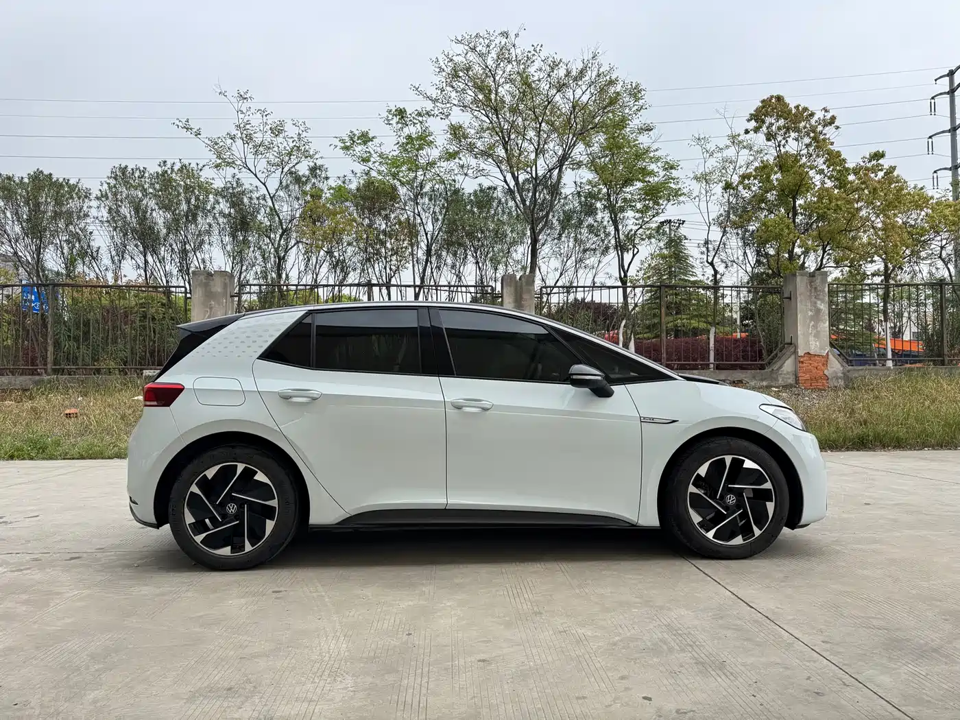 Volkswagen ID.3 2023 Upgraded Pure Intelligence Edition фото 4