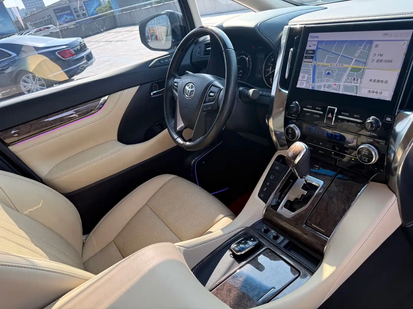 Toyota Vellfire 2021 Crown Hybrid 2.5L HV Premium Edition фото 13